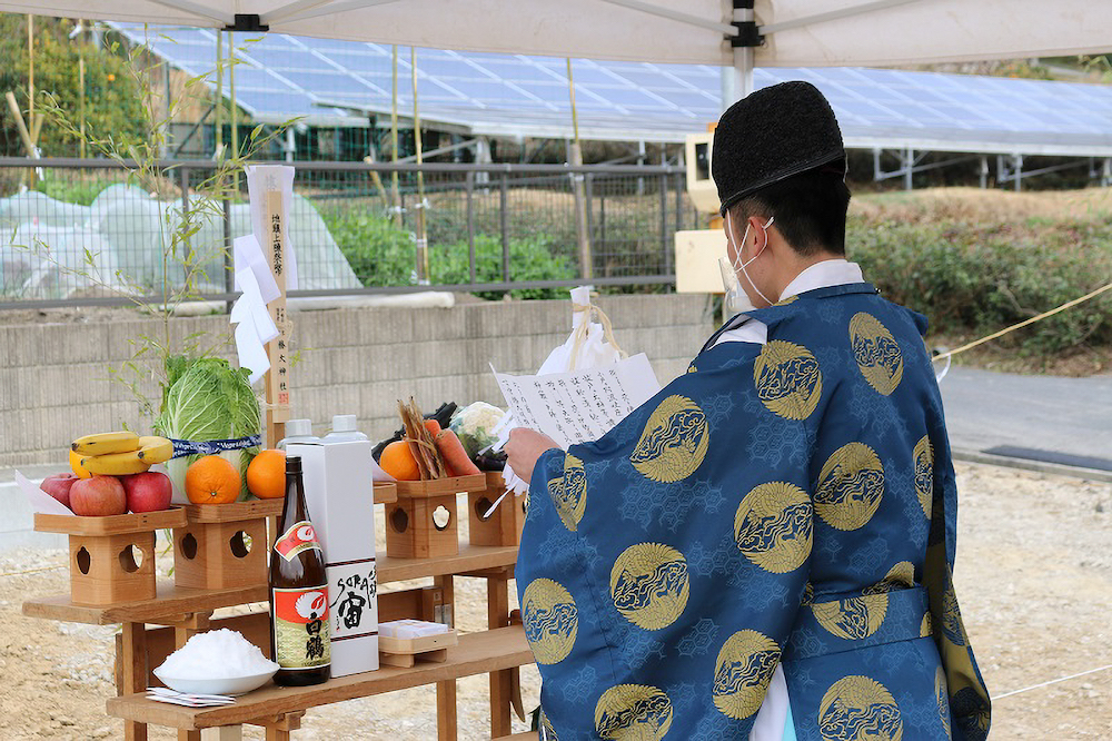 工事の安全を祈るとともに、家族の思い出にもなる地鎮祭