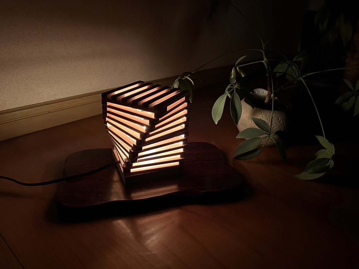 熊野木材を使ったランプシェード