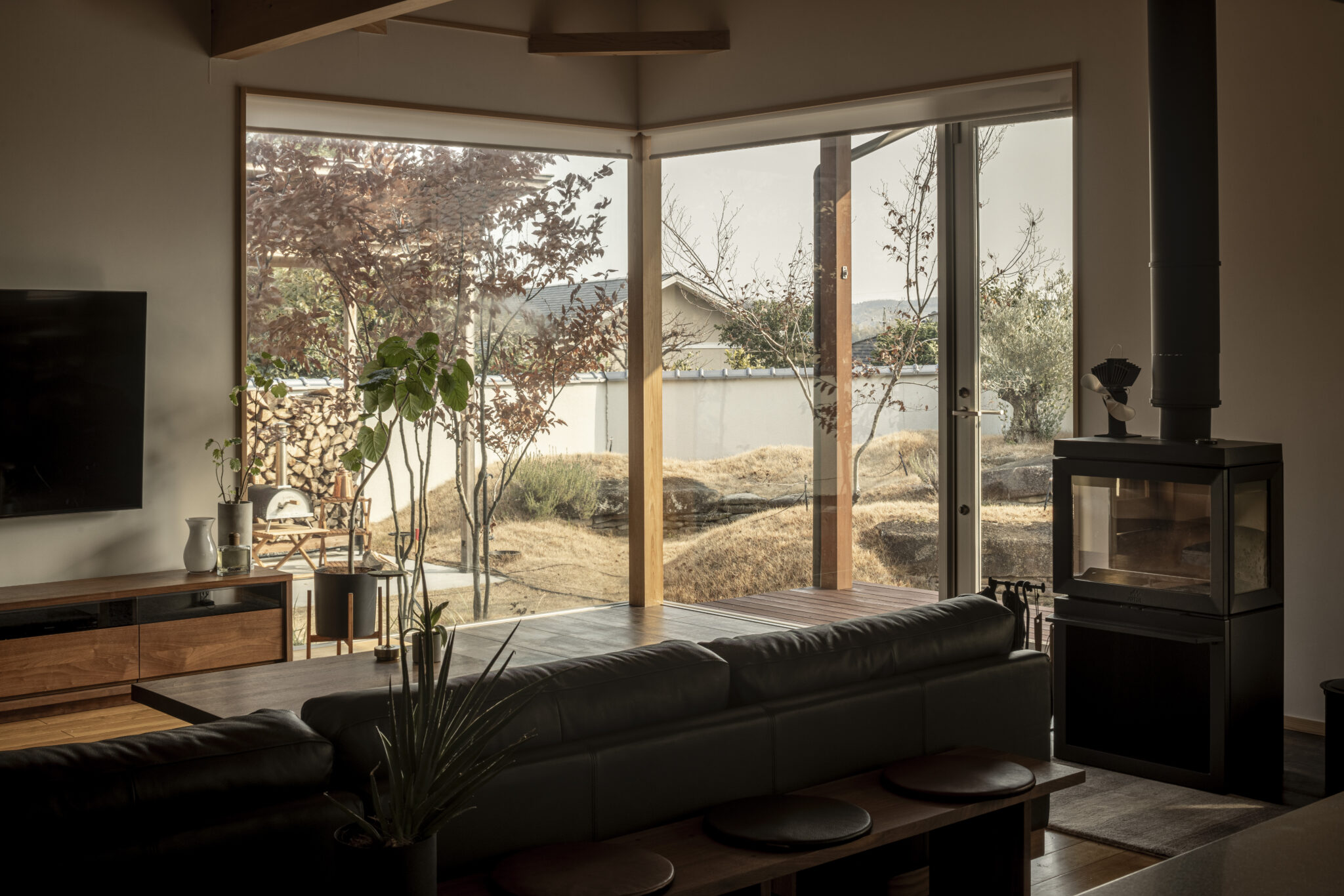 趣味の充実で、寒い冬の暮らしを暖かく―薪ストーブのある暮らし